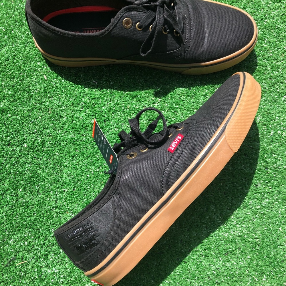 Levi's Men Black Monterey Canvas Denim US size 9.5